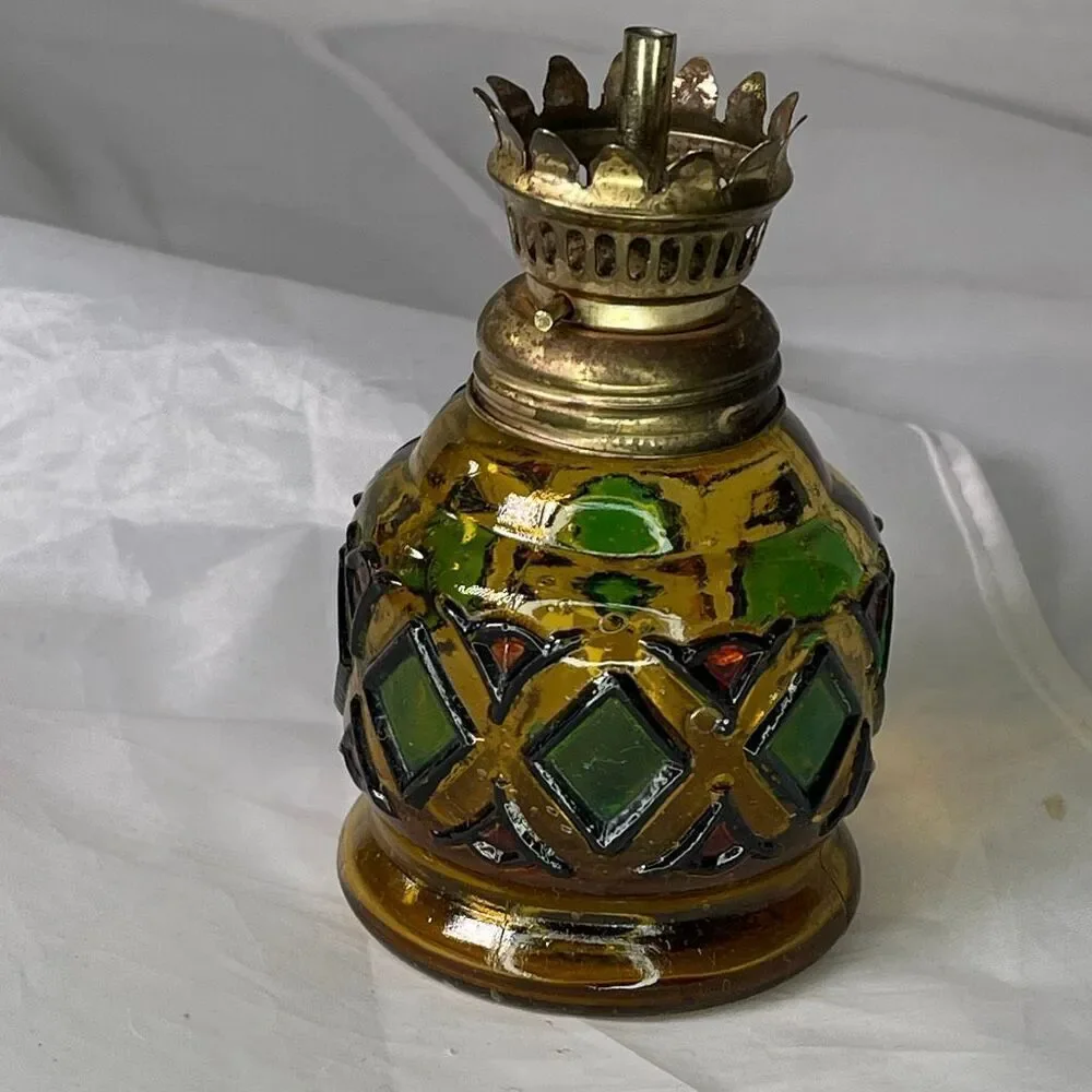 Vintage Sail Boat Brand Hong Kong U.K. Design oil lamp.